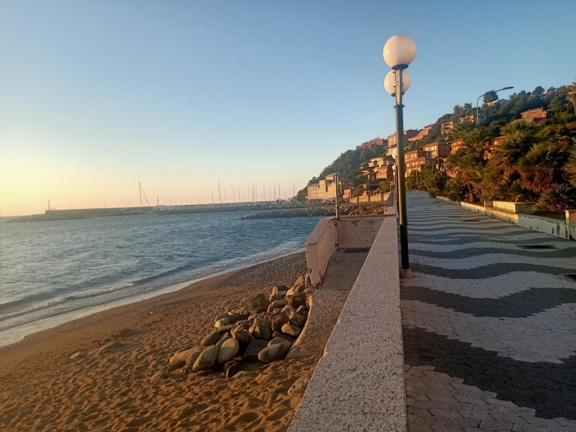 Hotel Serena Arenzano Exteriér fotografie